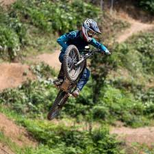 Sur-Ron Electric Bikes - Sur-ron LBX in Action #surron #ebike #mtb #offroad  #motorcycle #moto #motorcycles #surronlightbee #raceface #fastbike #enduro  #EMX | Facebook