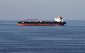 Supertankers Speed Through Strait of Hormuz as Geopolitical Risk Mounts