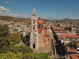 Nuestra parroquia es nuestro más grande símbolo y forma de identificación. . . . . #Cotija #Michoacán #México #Visitcotija #visitmichoacán #visitmexico #pueblosconencanto #pueblosmexicanos #pueblosdemexicoconhistoria #pueblomagico #pueblosmagicos ...