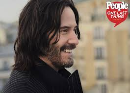 Keanu Reeves Says His Last Moment of Bliss Was in Bed with Girlfriend
