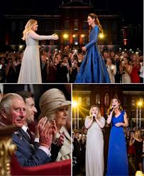 Music - “Sometimes Life Breaks You Down… But Music Reminds Us We Are Never  Alone.” Kelly Clarkson Whispered Through Tears As She Took The Stage At Kensington  Palace, Golden Lights Casting A