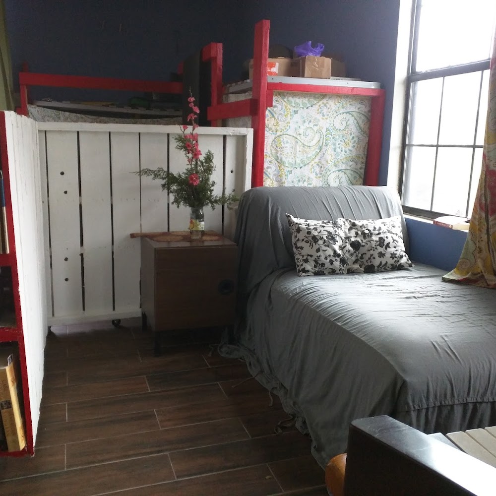 Wild Sam Austin Hostel