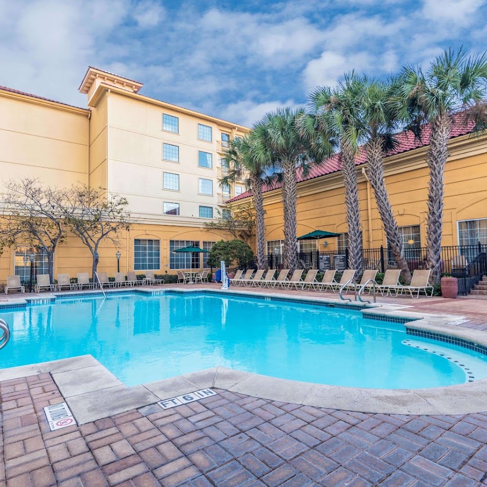 La Quinta Inn & Suites by Wyndham San Antonio Riverwalk