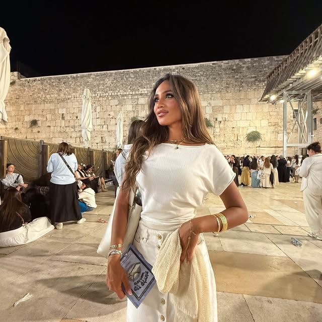 CREATION 💥⏳🌎
Shanna Tova, Israeli edition 🇮🇱🪬✨🍯 
5787, to a year of unity and power for Am Israel. 

This past year I became Israel…