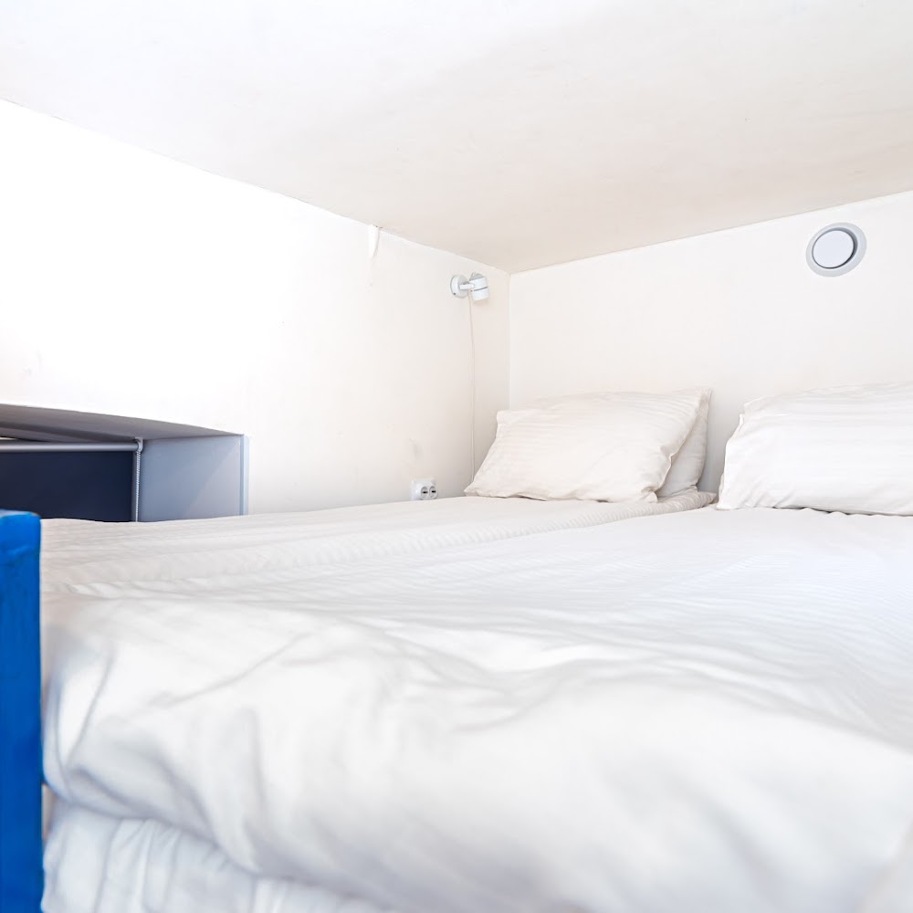 BookCase Hostel