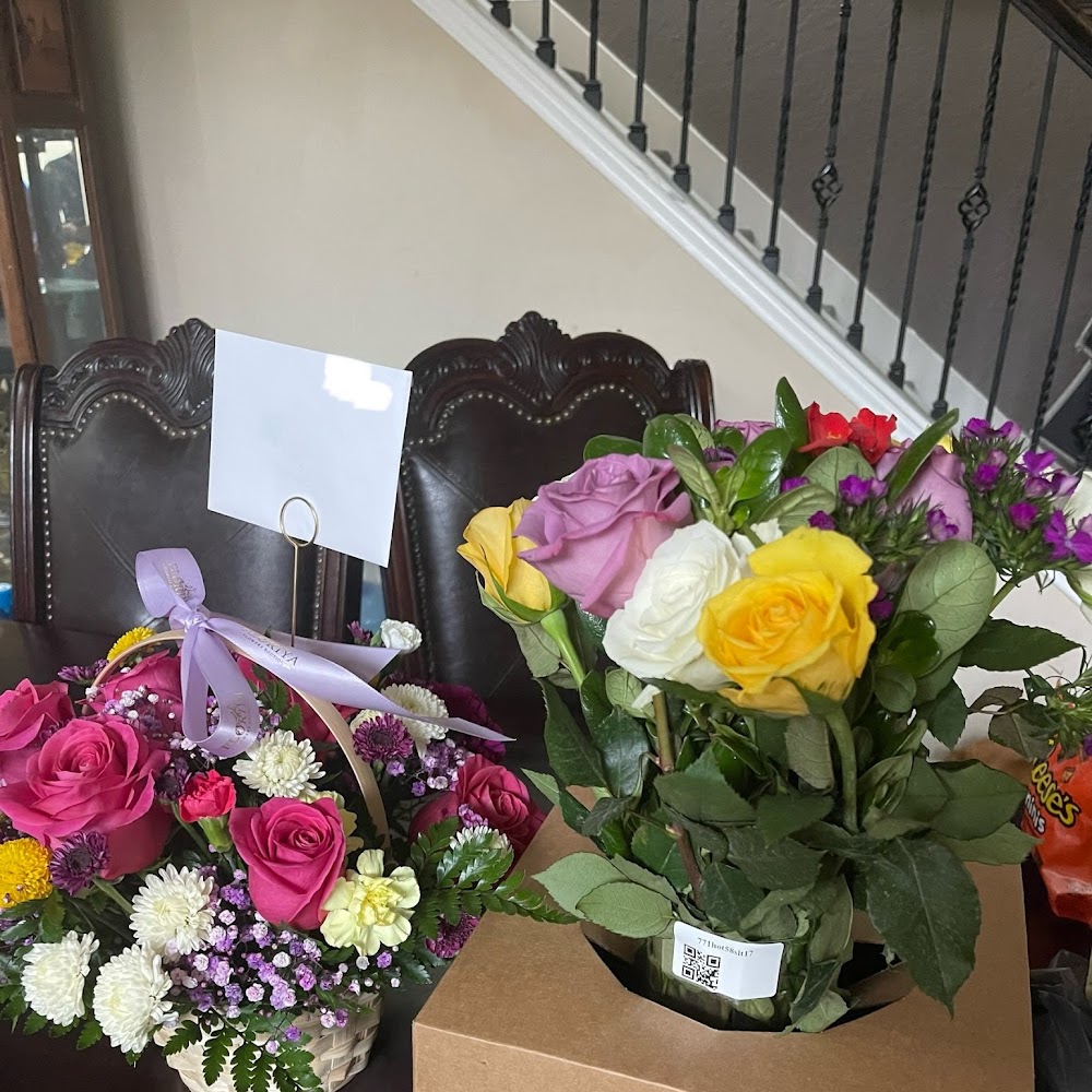 Floriya Flowers