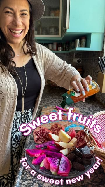 I’m setting our Rosh Hashanah table with the meaningful Simanim - symbolic fruits and vegetables for a blessed new Jewish year. 

From di…