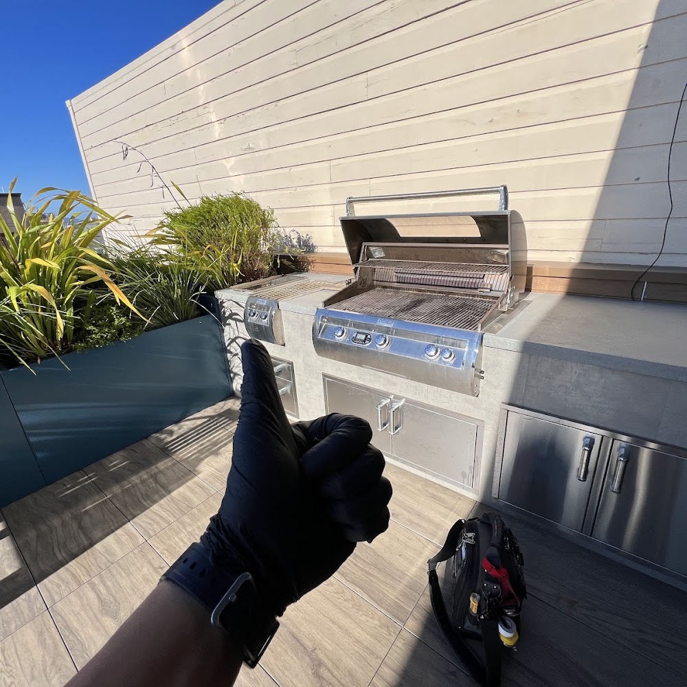 Appliance Repair Tech