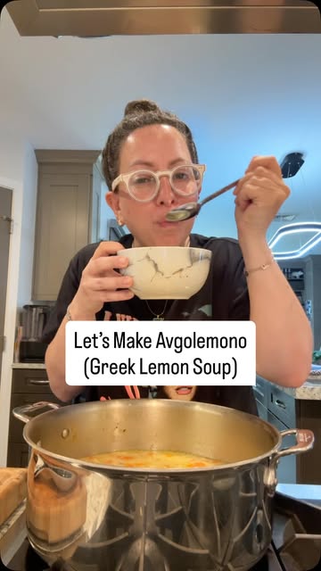 Avgolemono (Greek Lemon Chicken Soup)
Serves 8-10
Recipe from EAT JEWISH

2 tablespoons extra-virgin olive oil
2 leeks, just the white pa…