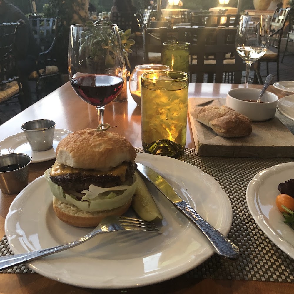 Veranda Restaurant & Bar