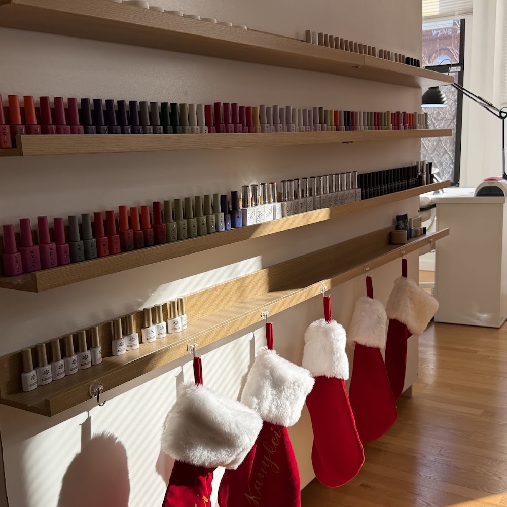 Deluxe Russian Nails and Lashes