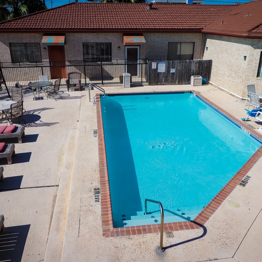 University Inn & Suites San Antonio