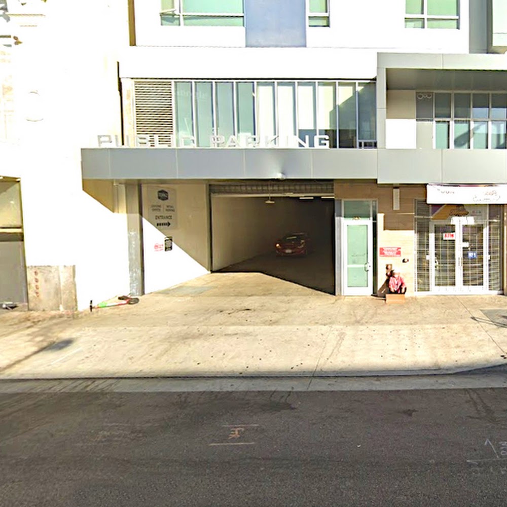 Public Parking - 545S LA Garage