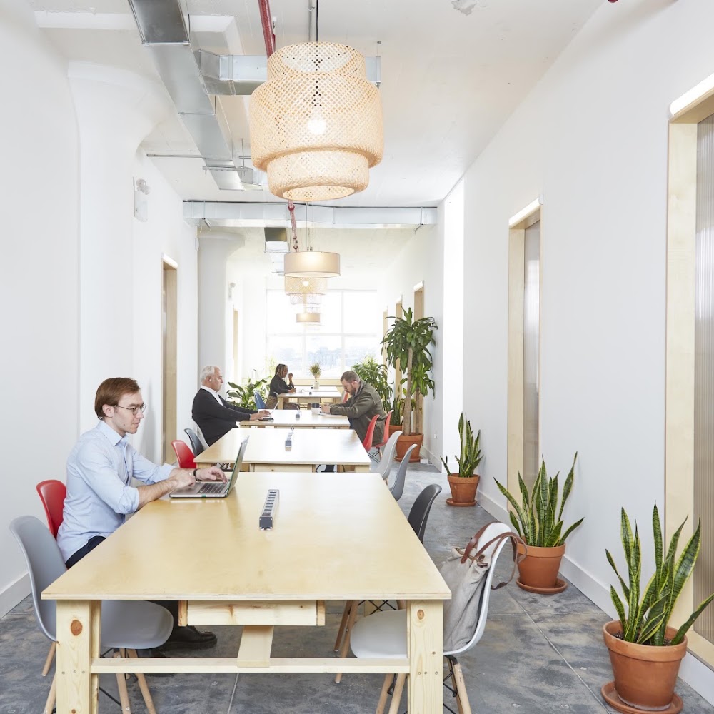 Hunters Point Studios - Coworking Space