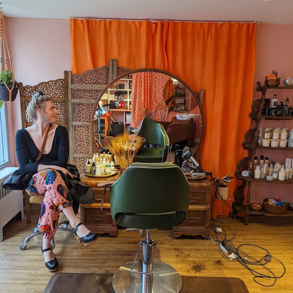 Lady Neptune Hair Salon, University District