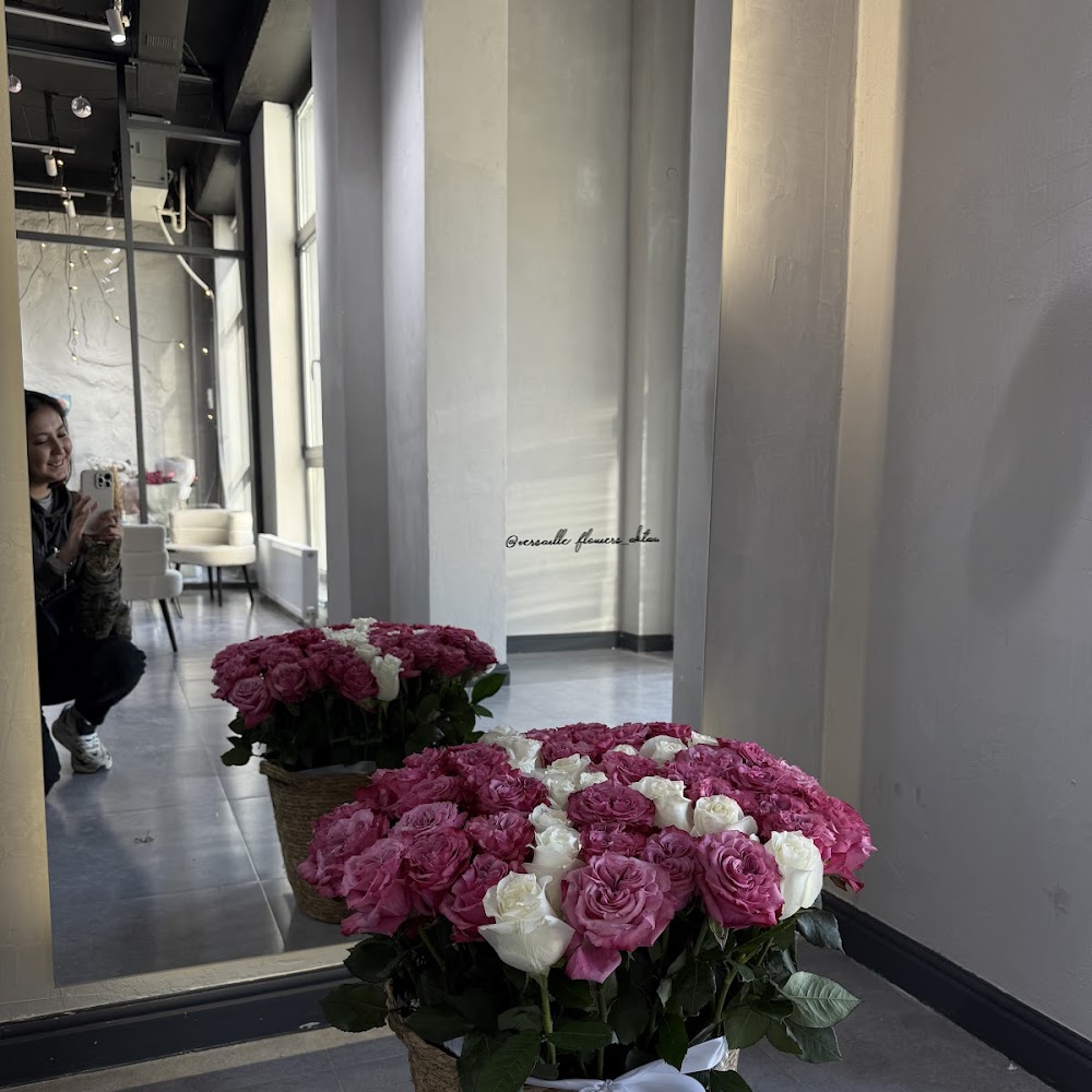 Versailles floral Aktau