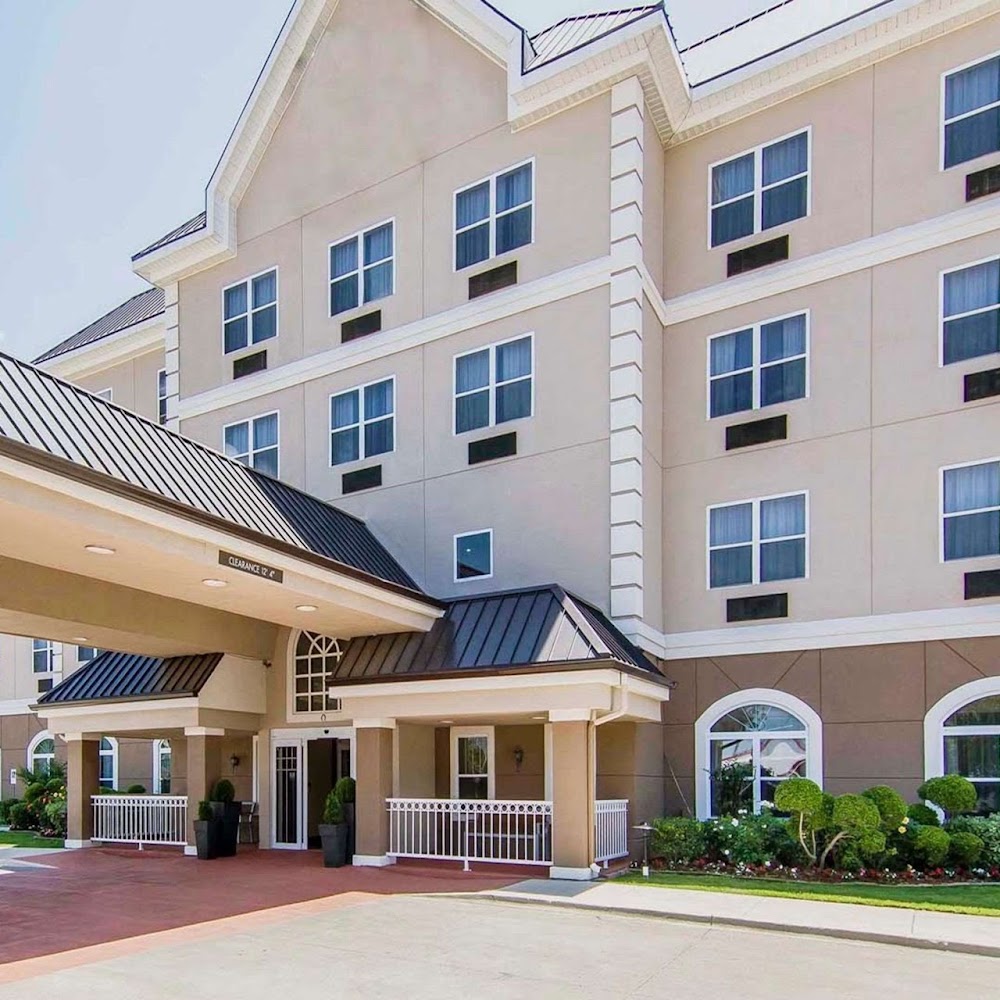 Quality Inn & Suites I-35 E/Walnut Hill