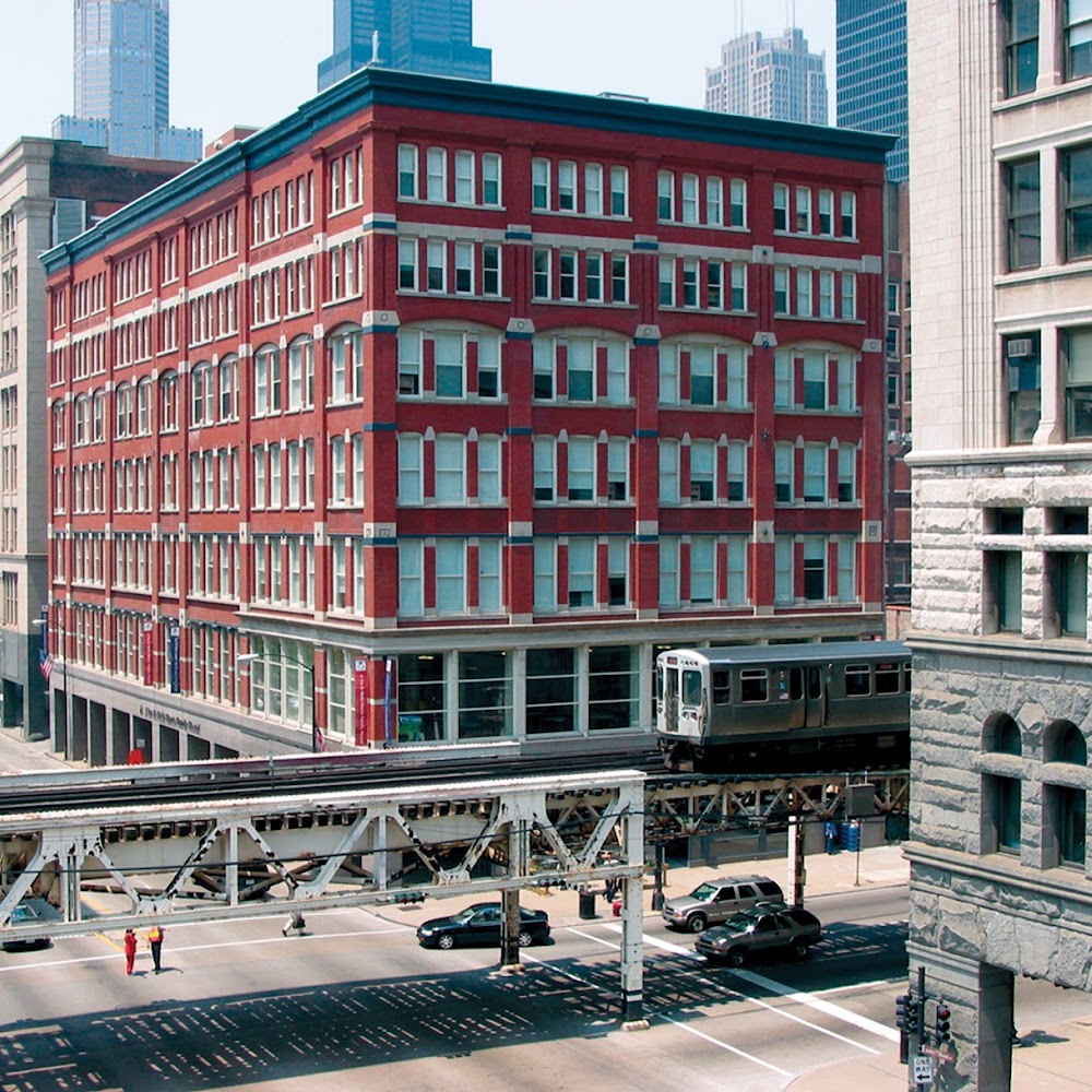 HI Chicago, The J. Ira and Nicki Harris Family Hostel