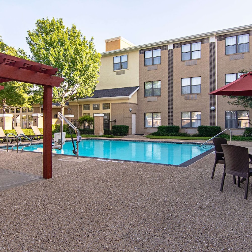 Comfort Suites NW Dallas Near Love Field