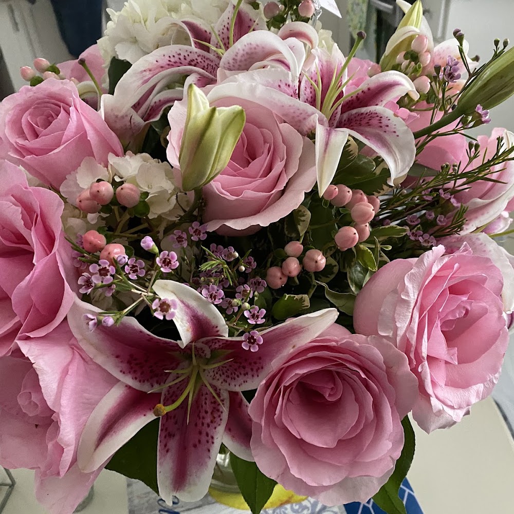 Designs East Florist & Interior