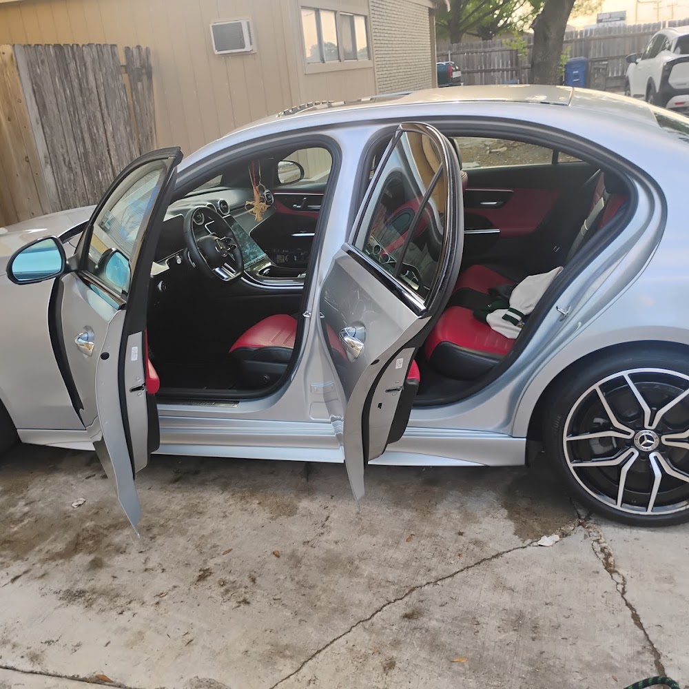 Gus Suds Carwash and Detail