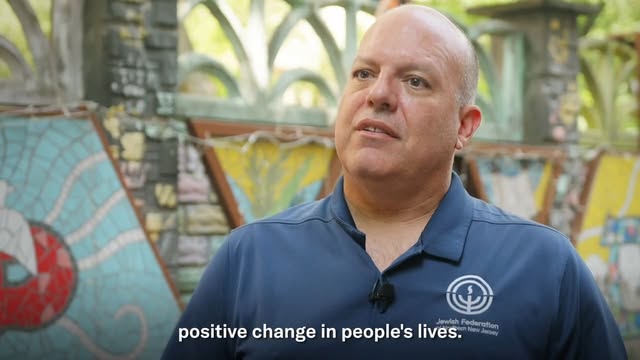 More than a dozen leaders of Jewish Federations across North America leaders recently traveled to Georgia, Poland, and Ukraine with JDC t…