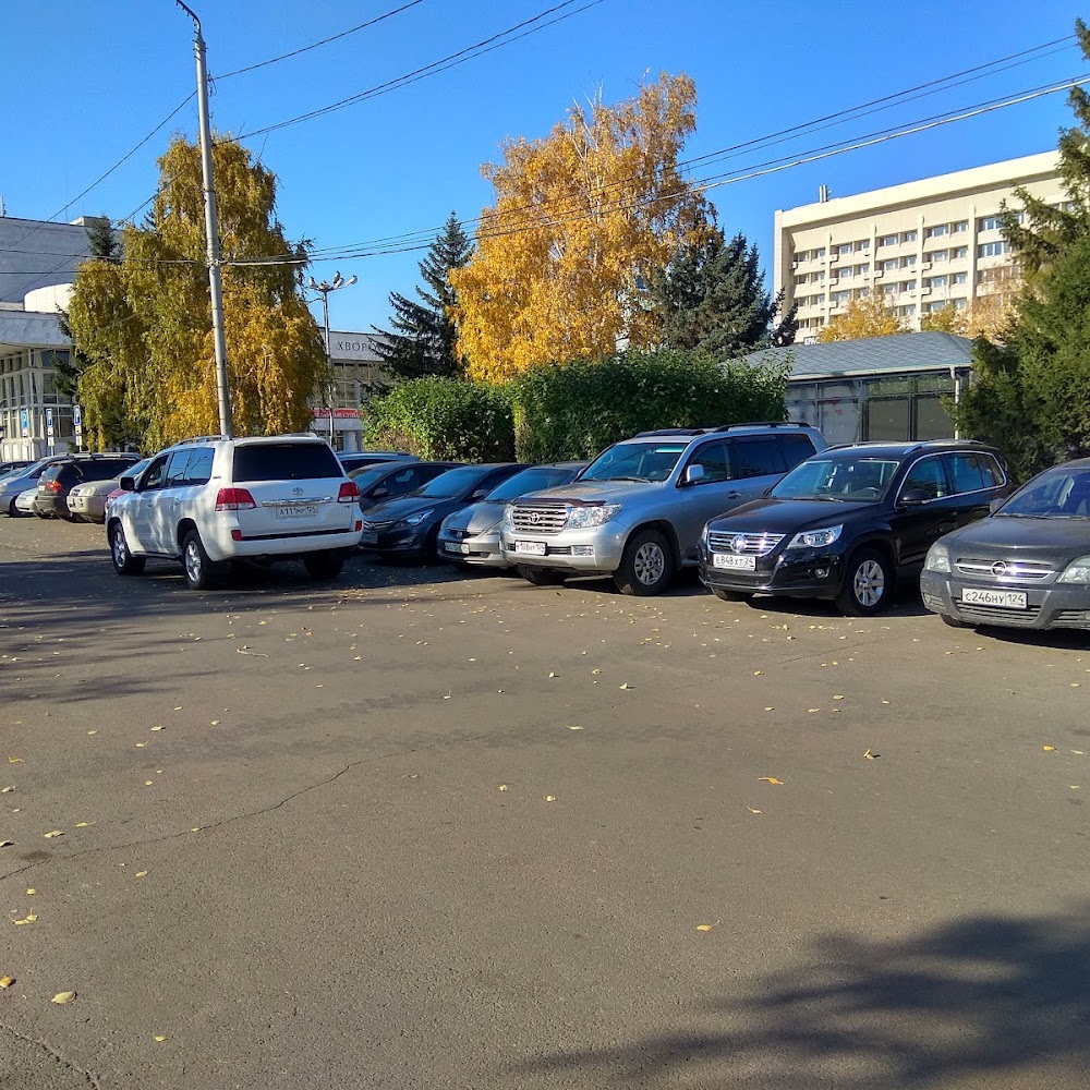 Бесплатная общественная парковка
