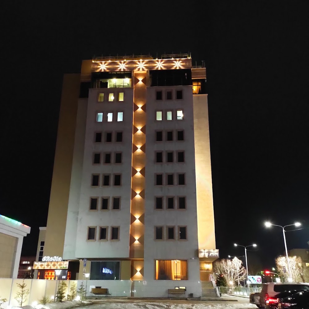 GREEN Which Hotel