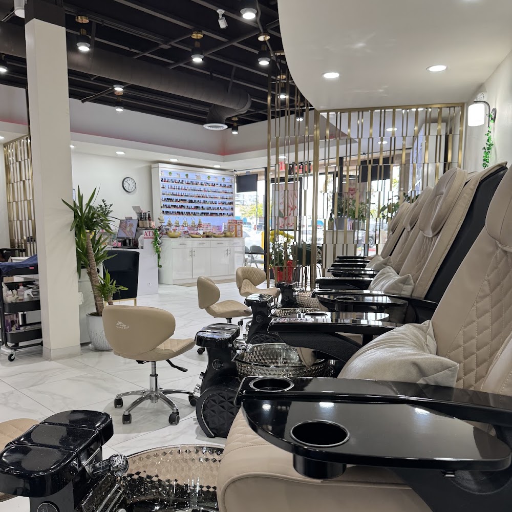 Beauty Breeze Nails & Spa