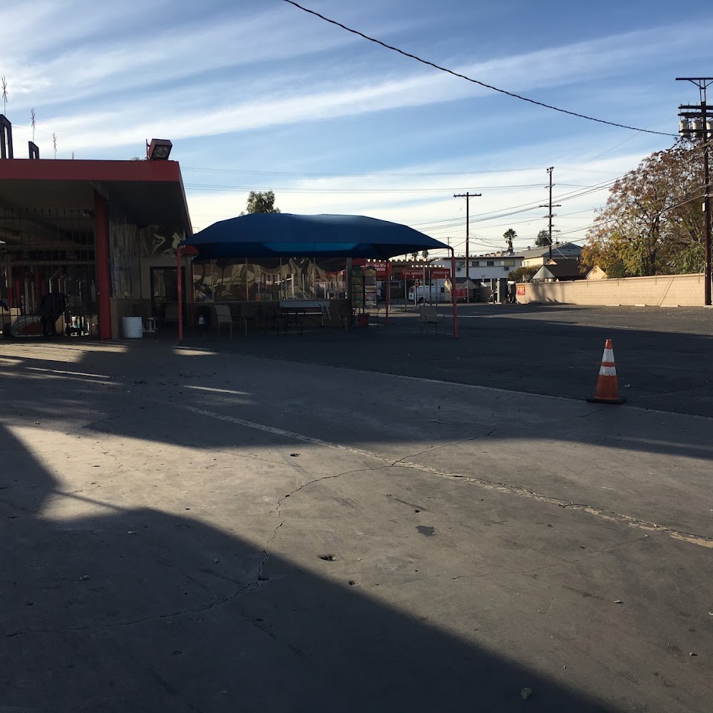 Hollywood Stars Car Wash and Detail
