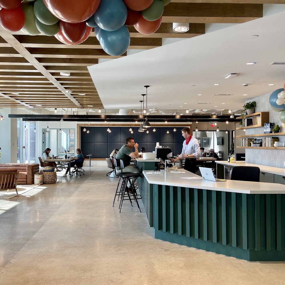 Common Desk - Energy Square
