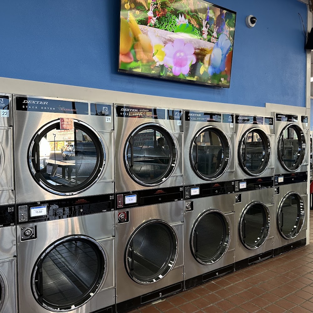 24 Hour Laundry Center