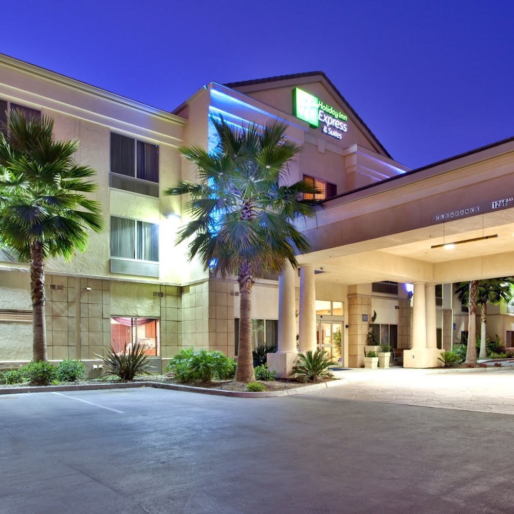 Holiday Inn Express & Suites San Diego Otay Mesa by IHG