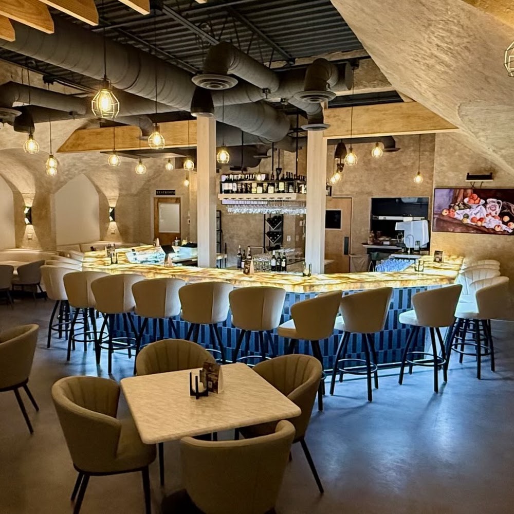 Vino Grotta