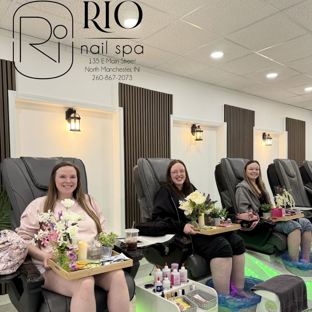 Nails by Yulia Hamilton