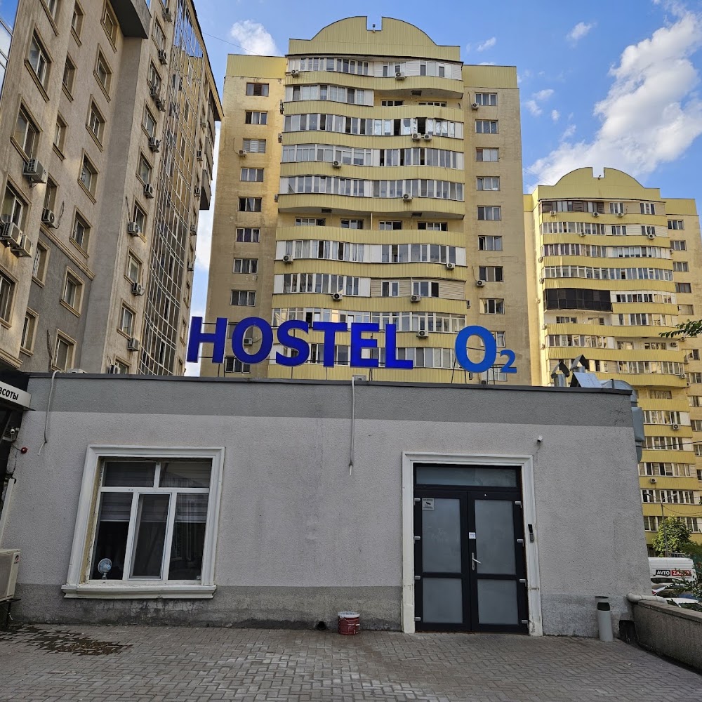 Hostel O2