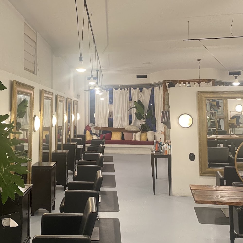 Belli Belli Salon & Boutique