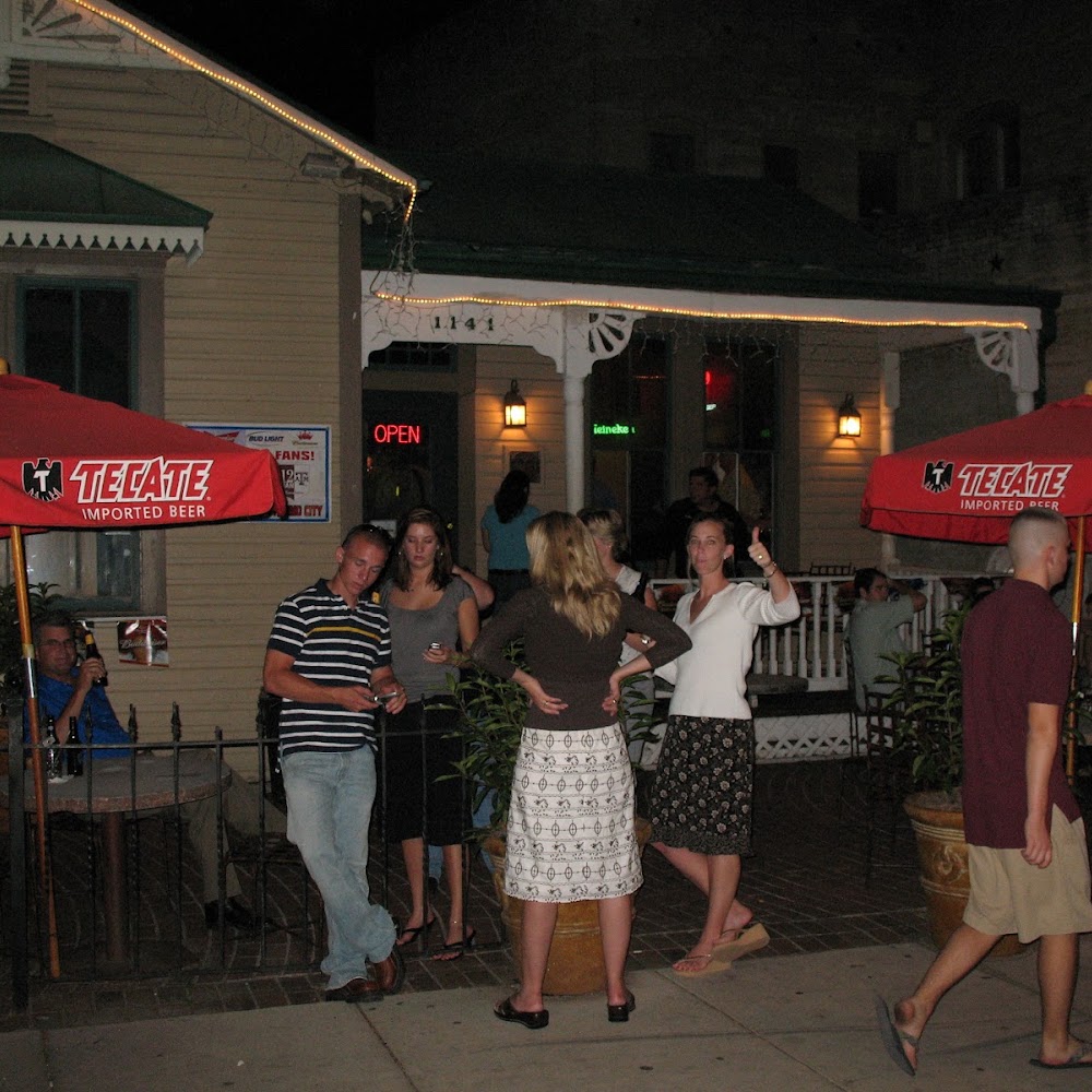 Alibis Sports & Spirits