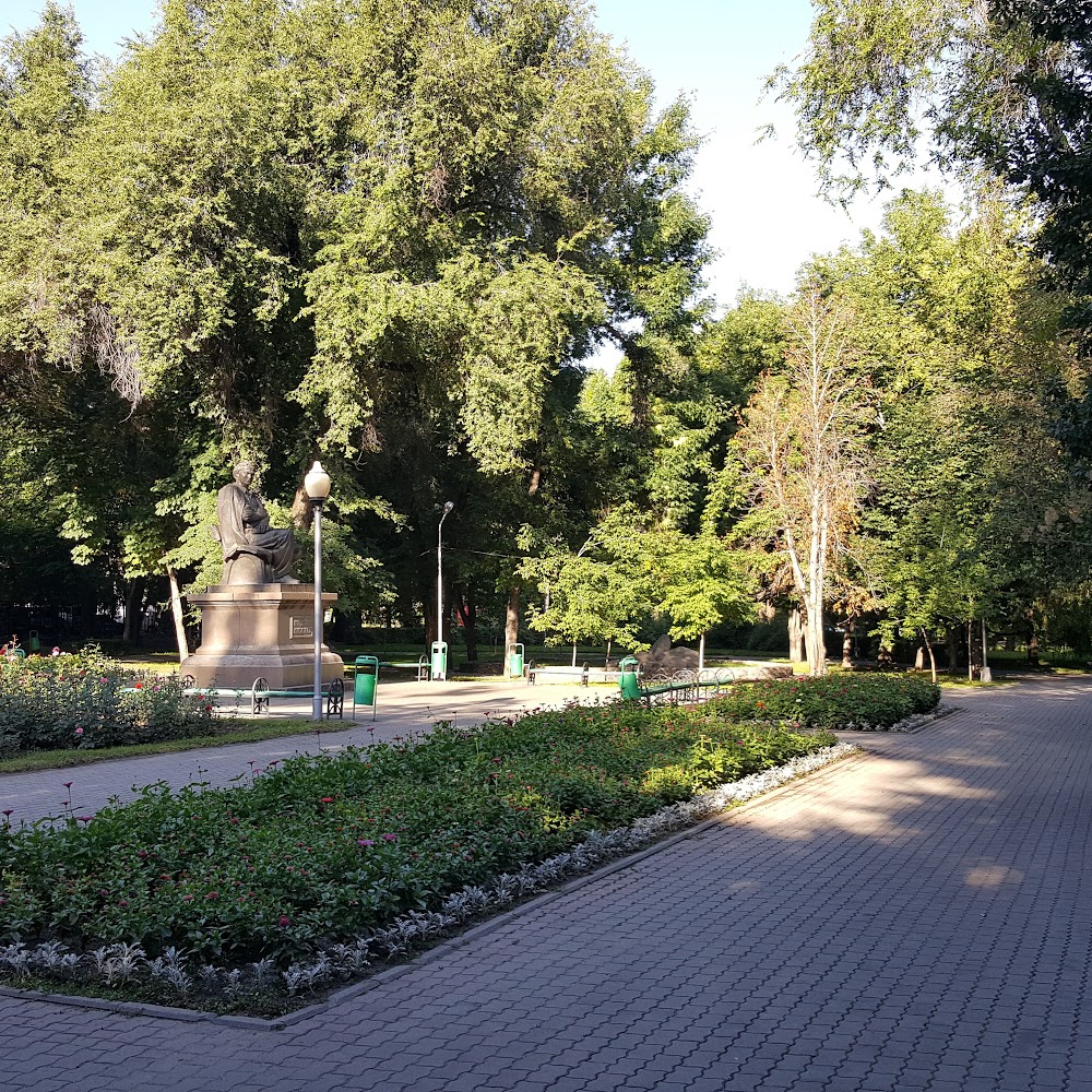 Сквер Мукагали Макатаева
