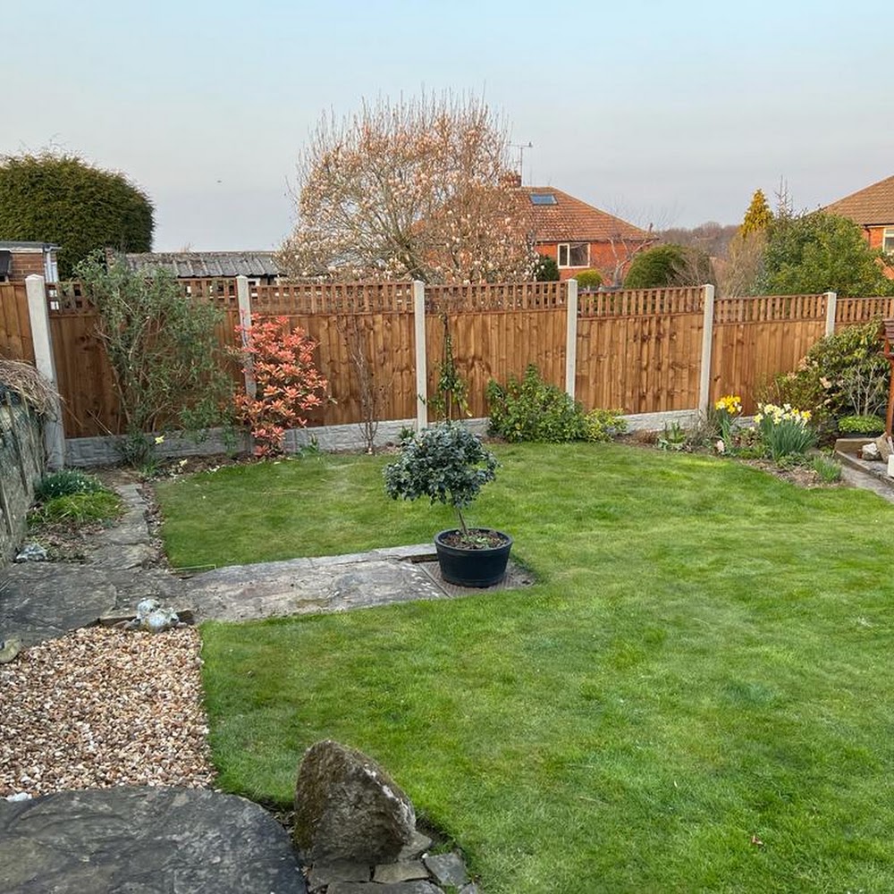 Manders Fencing & Garden services