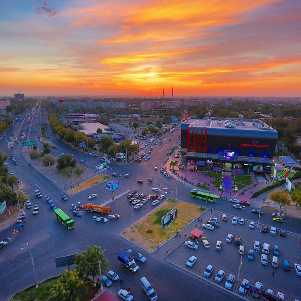 Парковка Мега Планет